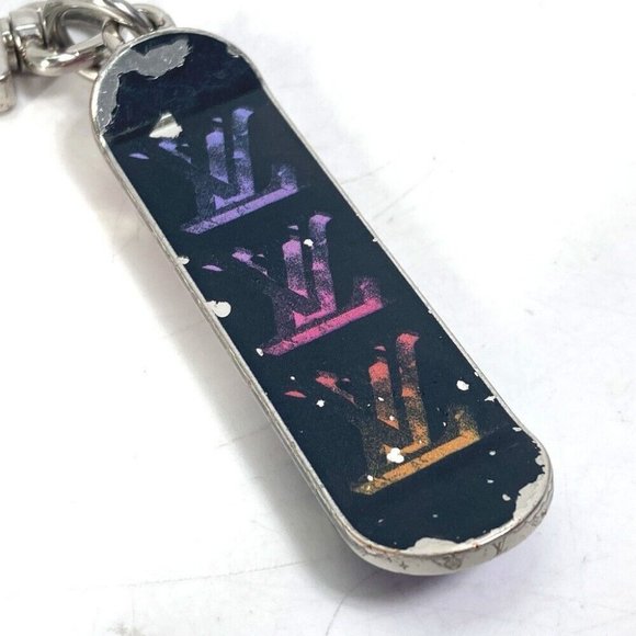 LOUIS VUITTON skateboard Bijoux Sac Skateboard Bag Charm Key Holder - Picture 3 of 9